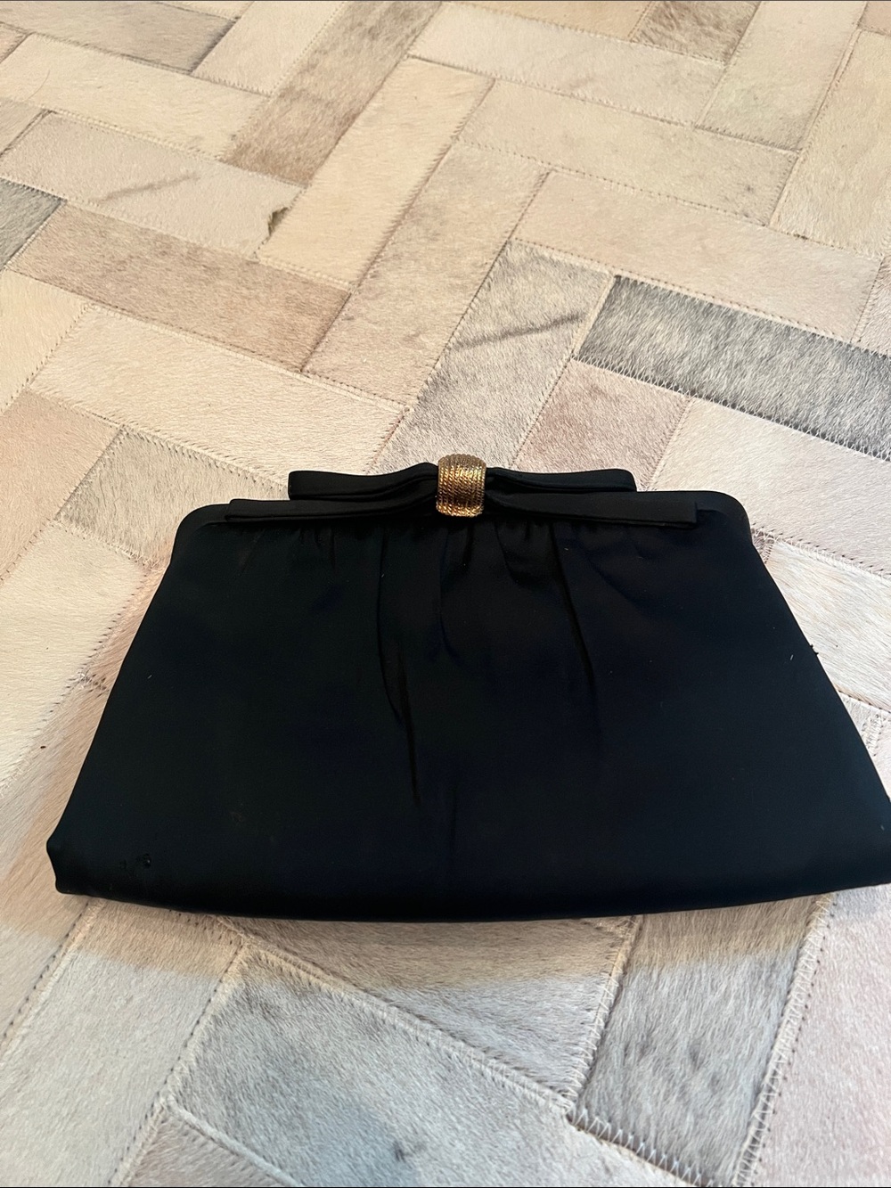 Vintage 50s silk clutch